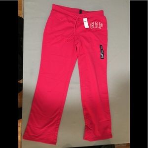 Gap bright pink sweat pants. NWT. Size: Medium